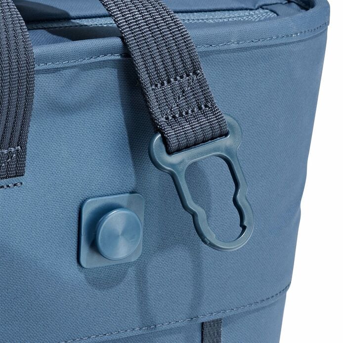 carryouttm-soft-cooler-tote-30-l-h5 250815_hydro_cooler_details_14841_6.jpg