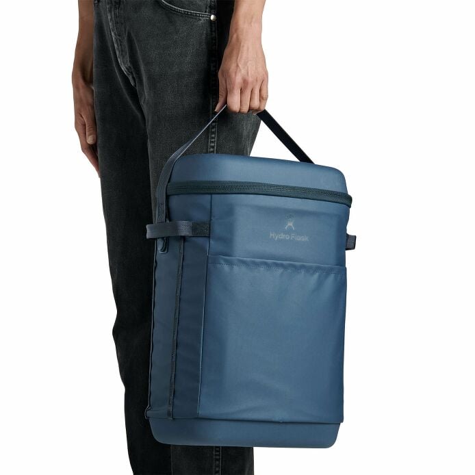 carryouttm-backpack-22-l-g1 250815_hydro_s26_hb_14597_6.jpg
