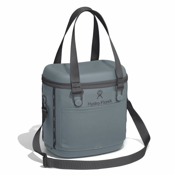 carryouttm-soft-cooler-10-l-r5 6pco043-carryout-cooler-10l-shale-gray-angled_1_1.jpg