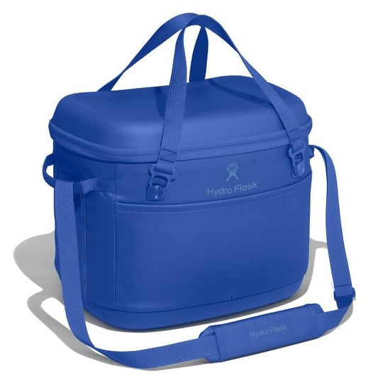carryouttm-soft-cooler-30-l-a5 cpco382_carryout_cooler_30l_capri_blue_angled_1.jpg