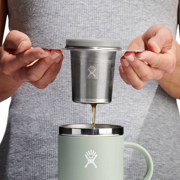 tea-infuser-l3 drif035-tea-infuser-birch-hb-pour_1.jpg