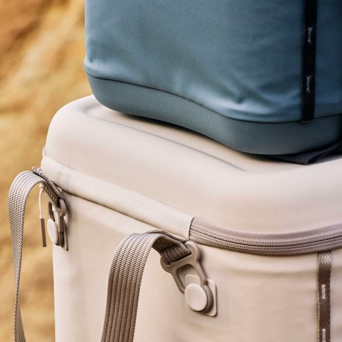 carryouttm-soft-cooler-30-l-a5 hf_carryout_bouwer_d1_l1_torrey_pines_still_life_0381_1_6.jpg