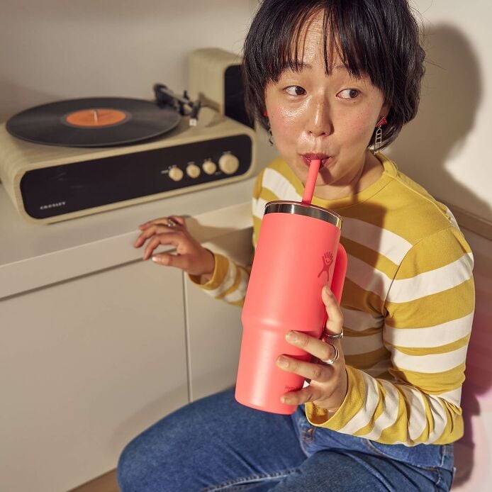 24-oz-travel-tumbler-y6 hf_s26_mcinnis_2487.jpg
