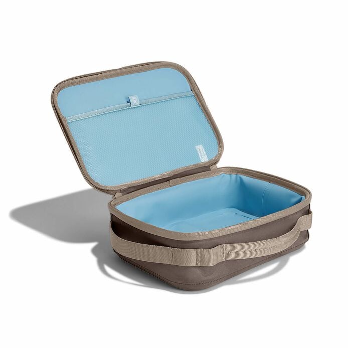 5-l-carry-outtm-lunch-box-p2 lbox217_5lcarryoutlunchbox_sandpiper_angled.jpg