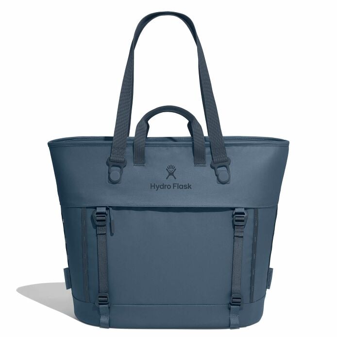 carryouttm-soft-cooler-tote-30-l-h5 maxiit384-carryout-tote-30l-harbor-blue-straight.jpg