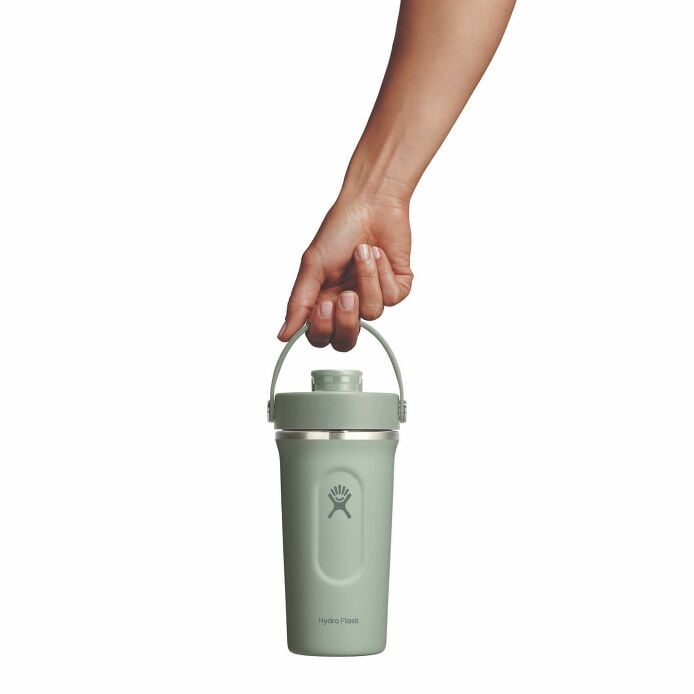gym-bundle-b2 mxcc24374_24ozinsulatedshakerbottle_agave_hb_1.jpg